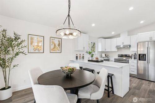 7002 42nd Ave S, Seattle, WA, 98118-3514 | Card Image
