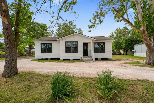 1170 County Road 284, House other with 3 bedrooms, 1 bathrooms and null parking in Alvin TX | Image 26