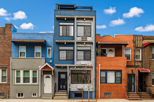 3067 Williamsbridge Rd, Bronx, NY, 10467-8301 | Card Image