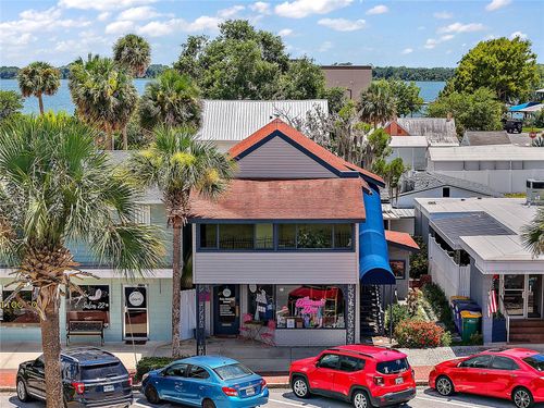 107 W Main St, TAVARES, FL, 32778-3804 | Card Image