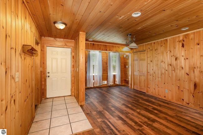 6997 Woodlea Rd W, House other with 3 bedrooms, 2 bathrooms and null parking in Oscoda MI | Image 7
