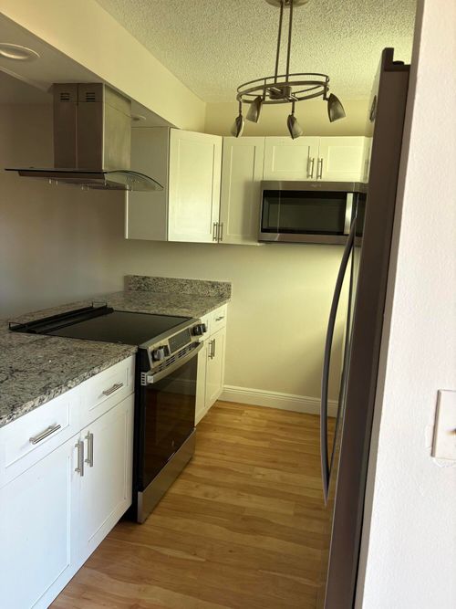 5106 Pier Dr, Greenacres, FL, 33463-2648 | Card Image