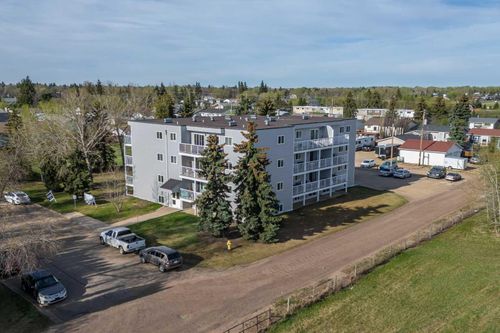 105-5418 52 Street, Camrose, AB, T4V4A6 | Card Image