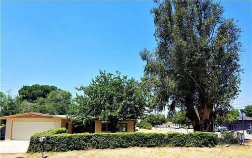 4298 N E St, San Bernardino, CA, 92407 | Card Image