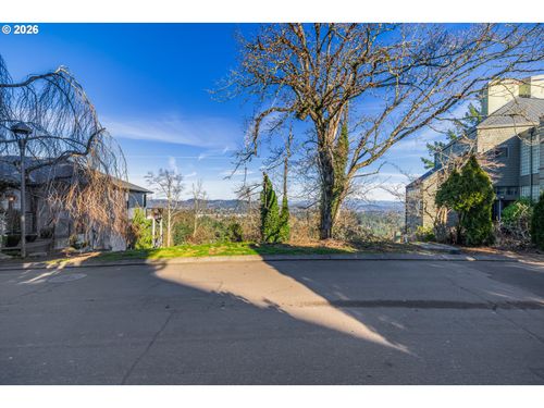 4-45 Nansen Smt, Lake Oswego, OR, 97035-1066 | Card Image