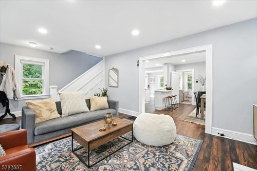 204 W Northfield Rd, Livingston, NJ, 07039-3722 | Card Image