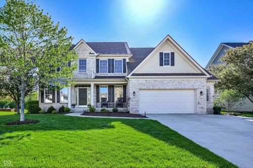 3607 Mossy Rock Dr, Zionsville, IN, 46077-5502 | Card Image
