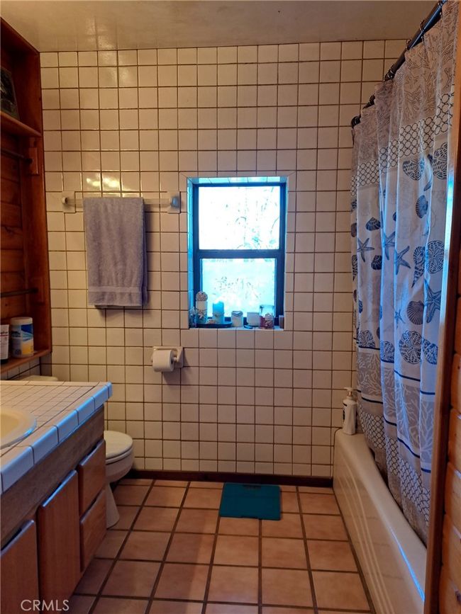 29970 Woodford Tehachapi Rd, Home with 2 bedrooms, 2 bathrooms and 1 parking in Keene CA | Image 6