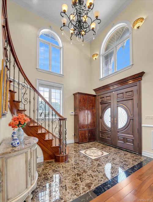 69-68 229th St, Oakland Gardens, NY, 11364-3119 | Card Image