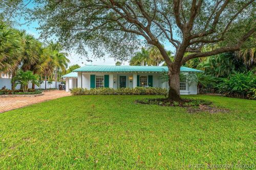 127 Miramar Way, West Palm Beach, FL, 33405-4771 | Card Image