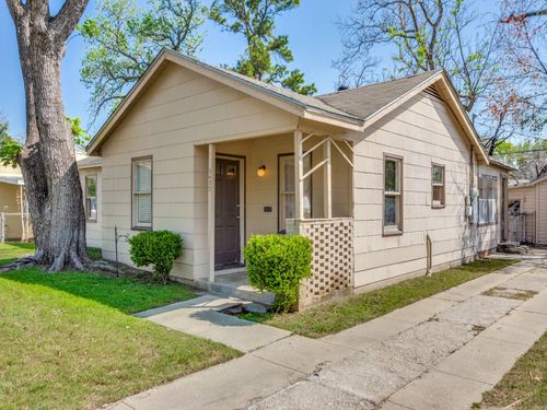 5433 Thomas Ln, River Oaks, TX, 76114-3330 | Card Image