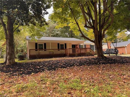 639 Woodhaven Dr, Burlington, NC, 27217-3240 | Card Image