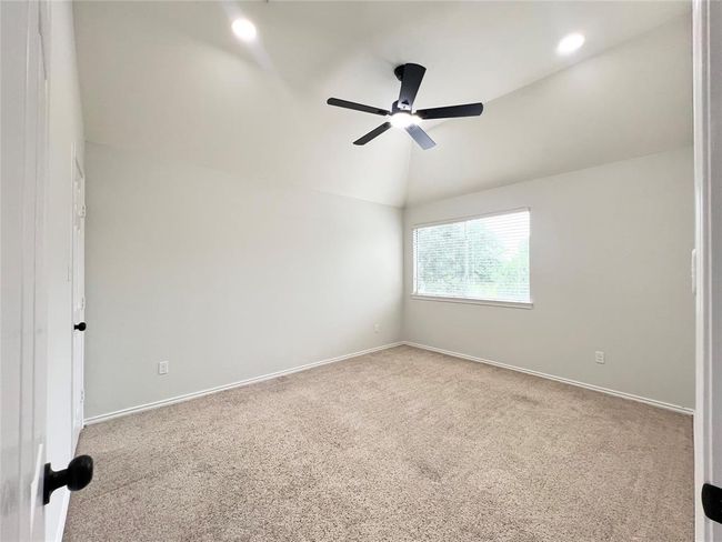 22 Crestview Trl, House other with 4 bedrooms, 3 bathrooms and 3 parking in Houston TX | Image 27