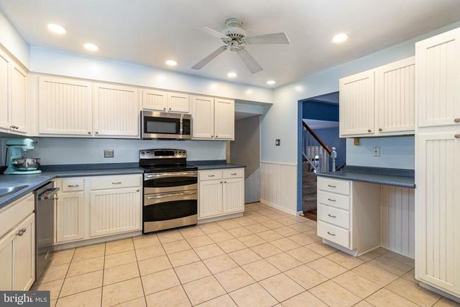 302 Iroquois Way, House other with 3 bedrooms, 3 bathrooms and null parking in MECHANICSBURG PA | Image 9
