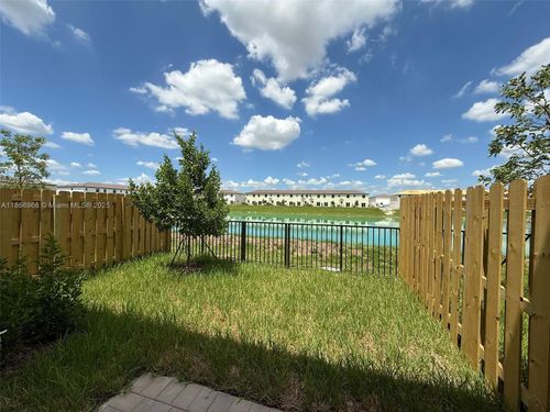 2794-2794 Se 26th Ave, Homestead, FL, 33035 | Card Image