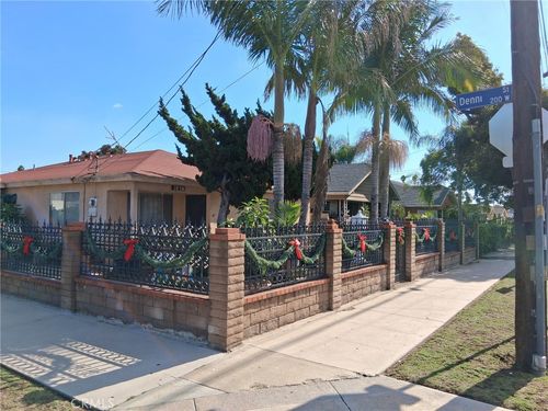 1056 N Fries Ave, Wilmington, CA, 90744-3407 | Card Image