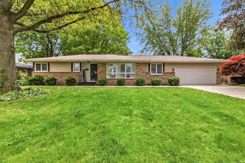 216 Walnut Dr, Gas City, IN, 46933-1139 | Card Image