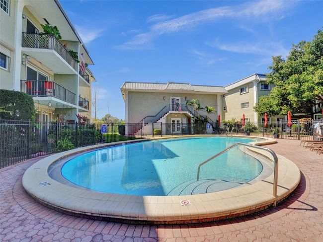 101-B - 3002 Ne 5th Ter, Condo with 2 bedrooms, 2 bathrooms and null parking in Wilton Manors FL | Image 34