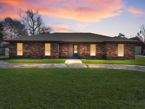 1911 Irving St, West Orange, TX, 77630-7133 | Card Image