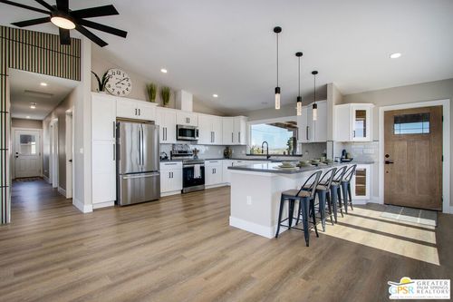 60777 Adele Rd, Landers, CA, 92285 | Card Image
