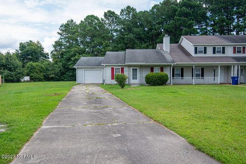 780 Pinewood Dr, Jacksonville, NC, 28546-7709 | Card Image