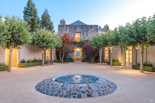 33 Hennessey Ridge Rd, Saint Helena, CA, 94574-9517 | Card Image