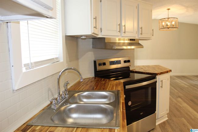 220 Crestview Dr, House other with 3 bedrooms, 2 bathrooms and null parking in SPRINGVILLE AL | Image 14