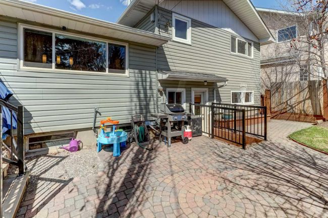 2603 34 Avenue Nw, Home with 4 bedrooms, 2 bathrooms and 3 parking in Calgary AB | Image 28