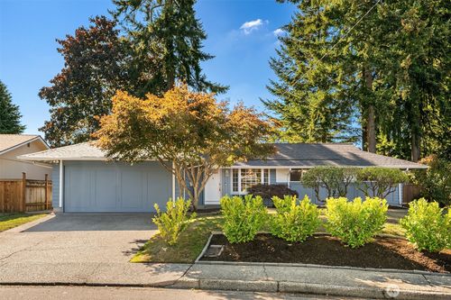3917 Ne 11th Place, Renton, WA, 98056 | Card Image
