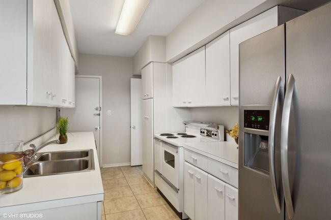APT-5D - 3180 N Lake Shore Dr, Condo with 2 bedrooms, 2 bathrooms and 2 parking in CHICAGO IL | Image 6