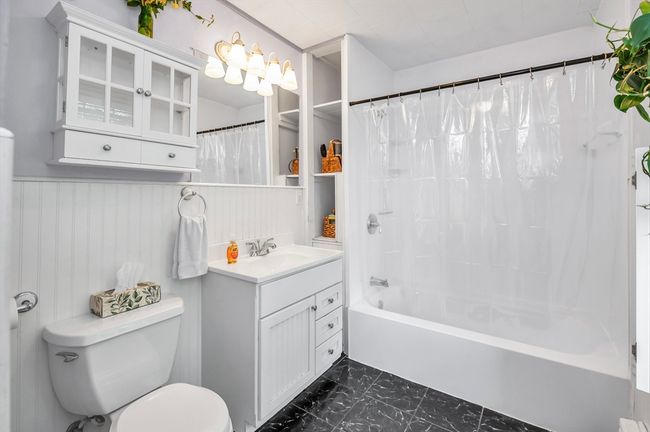 4 3 Rd Rd, House other with 3 bedrooms, 1 bathrooms and 4 parking in Woburn MA | Image 16