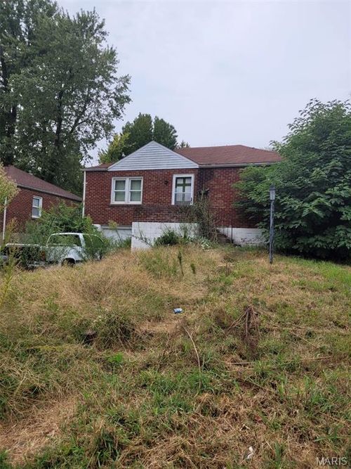 439 Warford Ave, Saint Louis, MO, 63135-1955 | Card Image