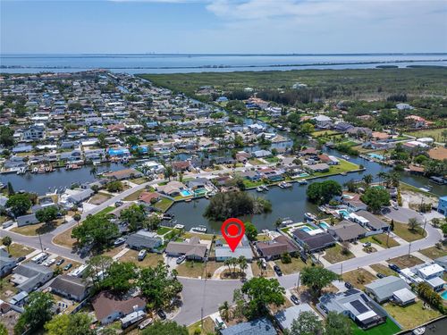 8702 Driftwood Dr, TAMPA, FL, 33615-4414 | Card Image