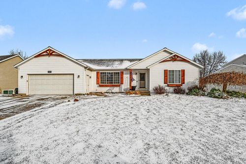 4537 Serry Dr, Caledonia, MI, 49316-9247 | Card Image