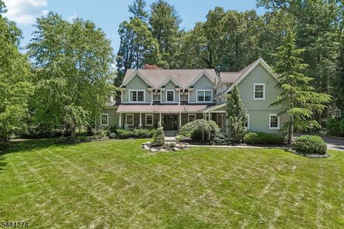 4 Holmehill Ln, Roseland, NJ, 07068-1423 | Card Image