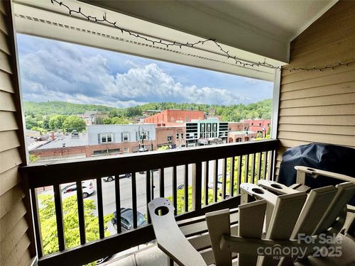 apt-4b-116 Grand Blvd, Boone, NC, 28607-4047 | Card Image