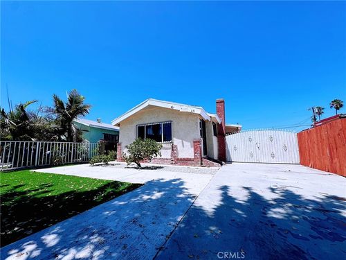 231 E 105th St, Los Angeles, CA, 90003-4728 | Card Image