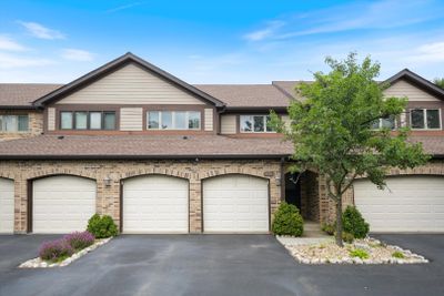 1830 Golf View Drive, Townhouse with 3 bedrooms, 3 bathrooms and 2 parking in Bartlett IL | Image 1