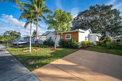 722 Sw 9th Street, DELRAY BEACH, FL, 33444 | Card Image