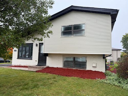 413 Canyon Trl, Carol Stream, IL, 60188-1327 | Card Image