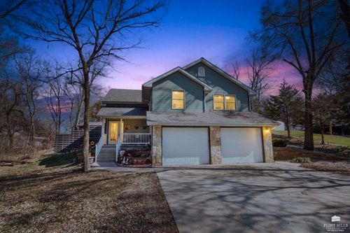 404 Juniper St, Wakefield, KS, 67487-9713 | Card Image