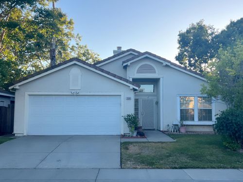 9184 Cerrolinda Circle, Elk Grove, CA, 95758 | Card Image