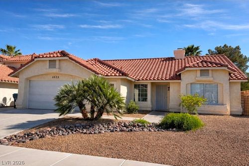 5625 Red Bluff Dr, Las Vegas, NV, 89130-5110 | Card Image