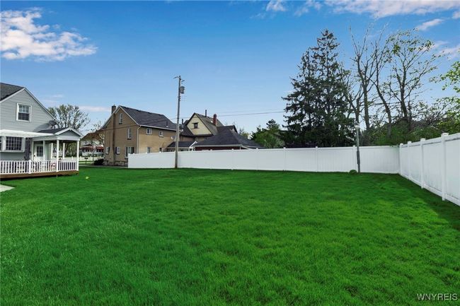 yard | Image 6