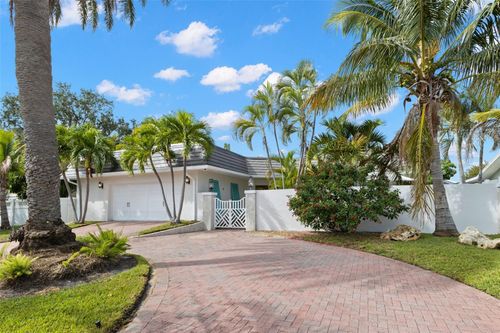 422 3rd Ave N, TIERRA VERDE, FL, 33715-1721 | Card Image