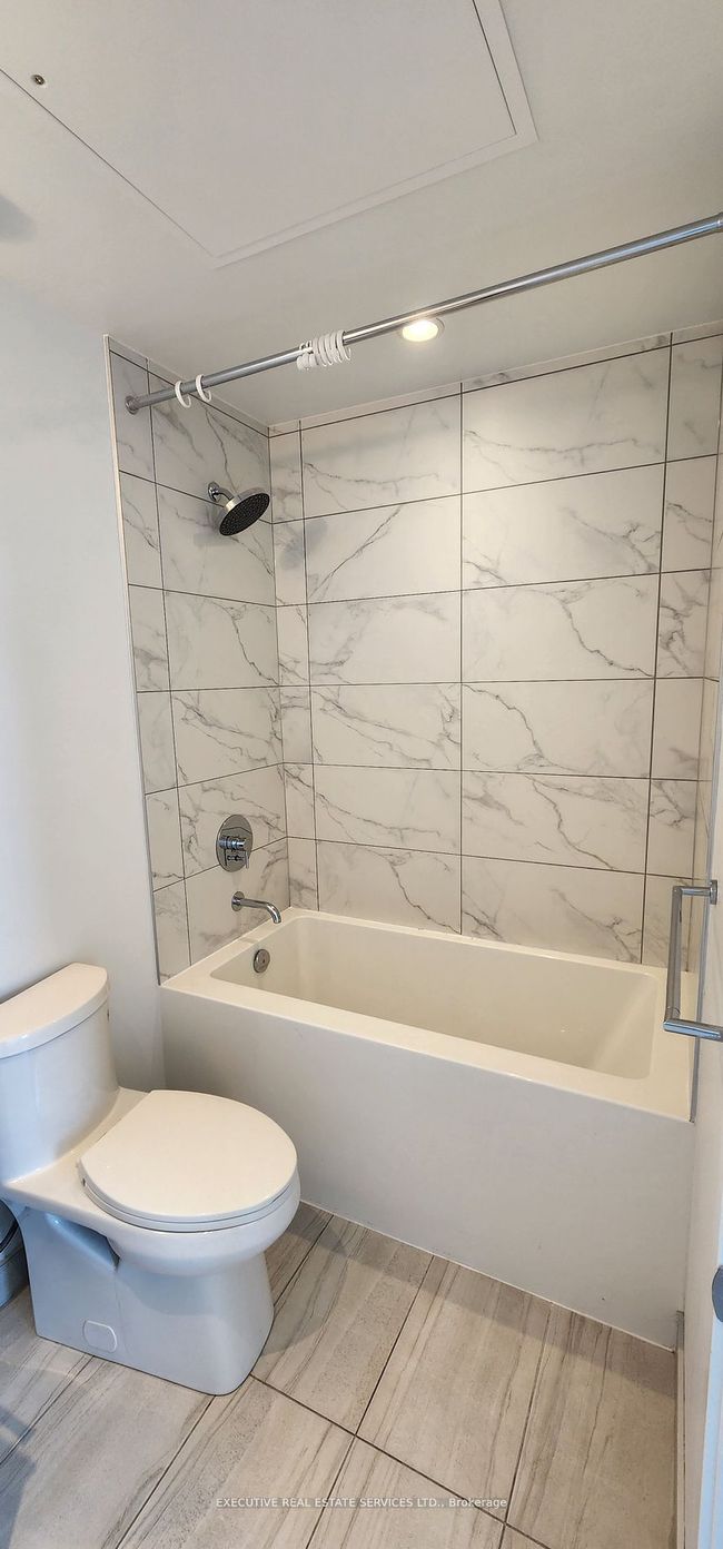 2605 - 5 Buttermill Ave, Condo with 3 bedrooms, 2 bathrooms and null parking in Vaughan ON | Image 16