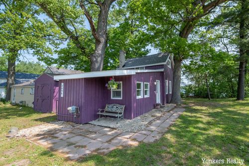 2696 Cottage Dr, Orleans, MI, 48865-9102 | Card Image