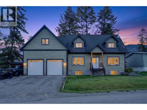 4852 Riverview Dr, Edgewater, BC, V0A1E0 | Card Image