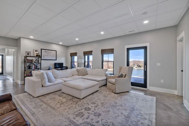 337 Lake Court Dr, House other with 5 bedrooms, 5 bathrooms and 2 parking in Lynchburg TN | Image 38