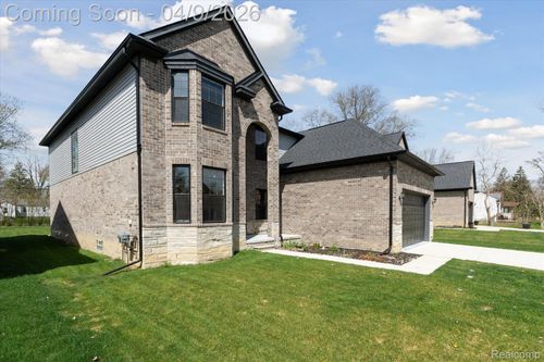 1843 Kirkton Dr, Troy, MI, 48083-1726 | Card Image